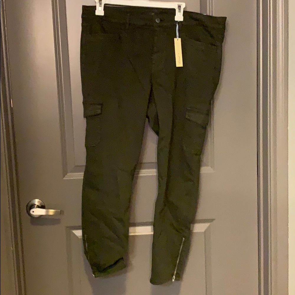 Olive Level + Cargo Skinny Pants